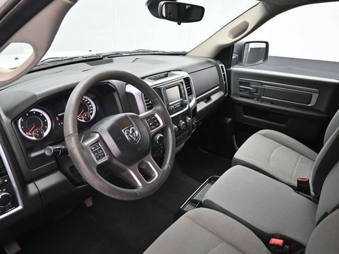 Used 2022 RAM 1500 Classic SLT AWD/4WD image 18
