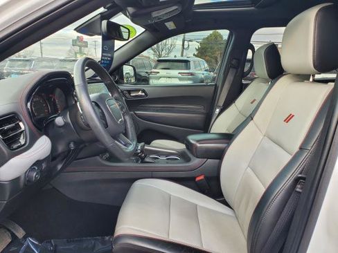 Used 2023 Dodge Durango GT image 6