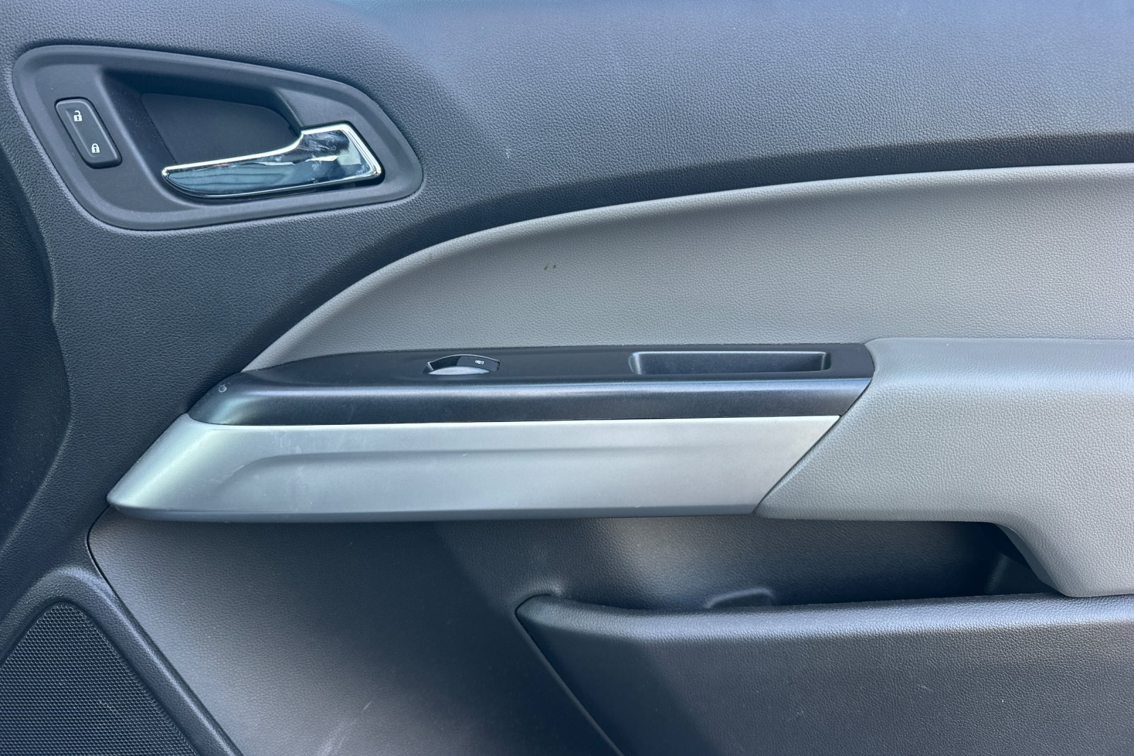 Used 2019 Chevrolet Colorado LT w/ Redline Special Edition AWD/4WD image 19