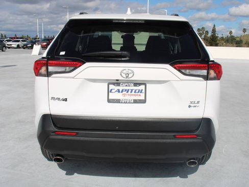 Certified 2025 Toyota RAV4 XLE image 4