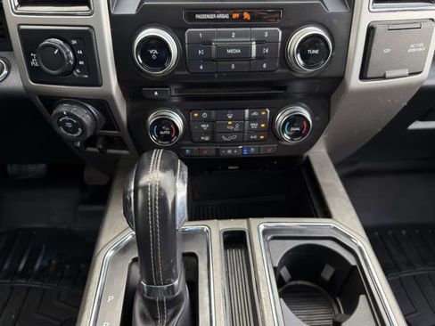 Used 2018 Ford F150 Lariat w/ Equipment Group 502A Luxury image 18