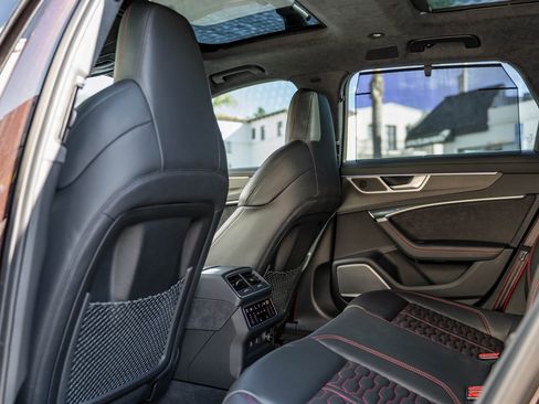 Used 2023 Audi RS 6 w/ Carbon Optic Package image 29