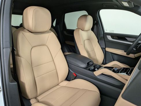 New 2026 Porsche Cayenne AWD/4WD image 24