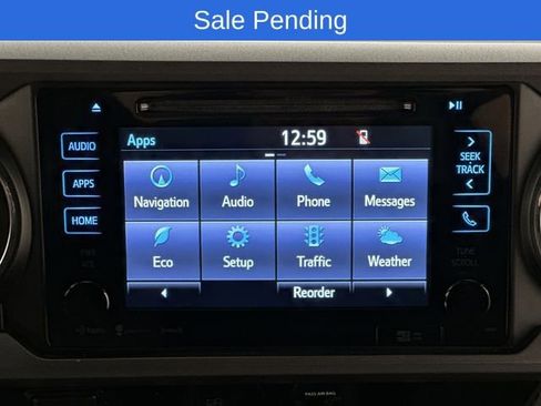 Used 2018 Toyota Tacoma TRD Off-Road image 13