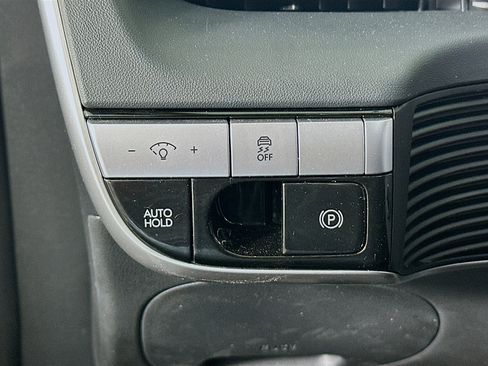 Used 2024 Hyundai Ioniq 5 SE RWD image 17