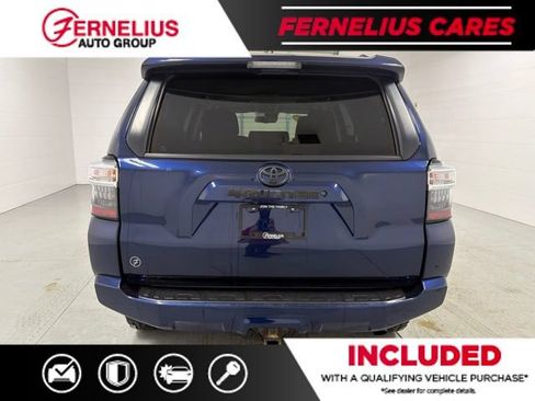 Used 2021 Toyota 4Runner SR5 AWD/4WD image 7