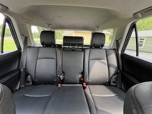 Used 2021 Toyota 4Runner TRD Off-Road Premium w/ Moonroof Package AWD/4WD image 30