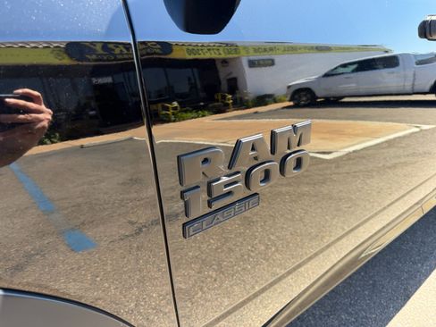 Used 2023 RAM 1500 Warlock AWD/4WD image 9