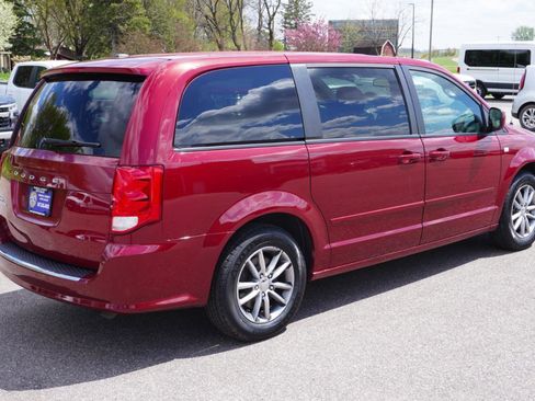 Used 2014 Dodge Grand Caravan SE FWD image 5