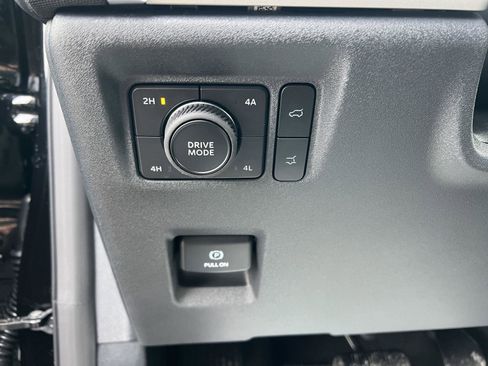 New 2026 Ford Expedition Max Active image 21