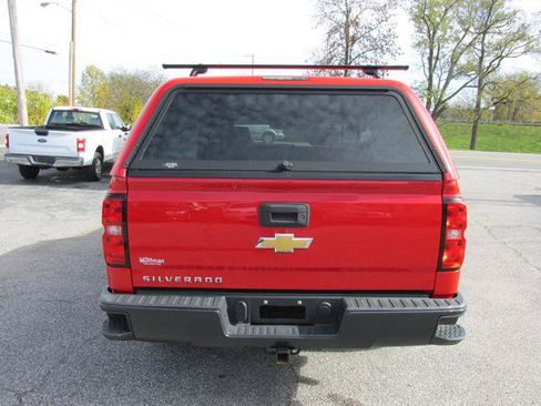 Used 2018 Chevrolet Silverado 1500 W/T w/ Trailering Package image 5