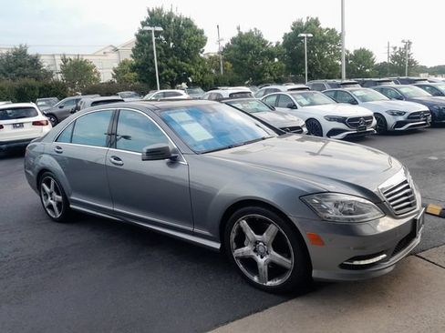 Used 2011 Mercedes-Benz S 550 image 1