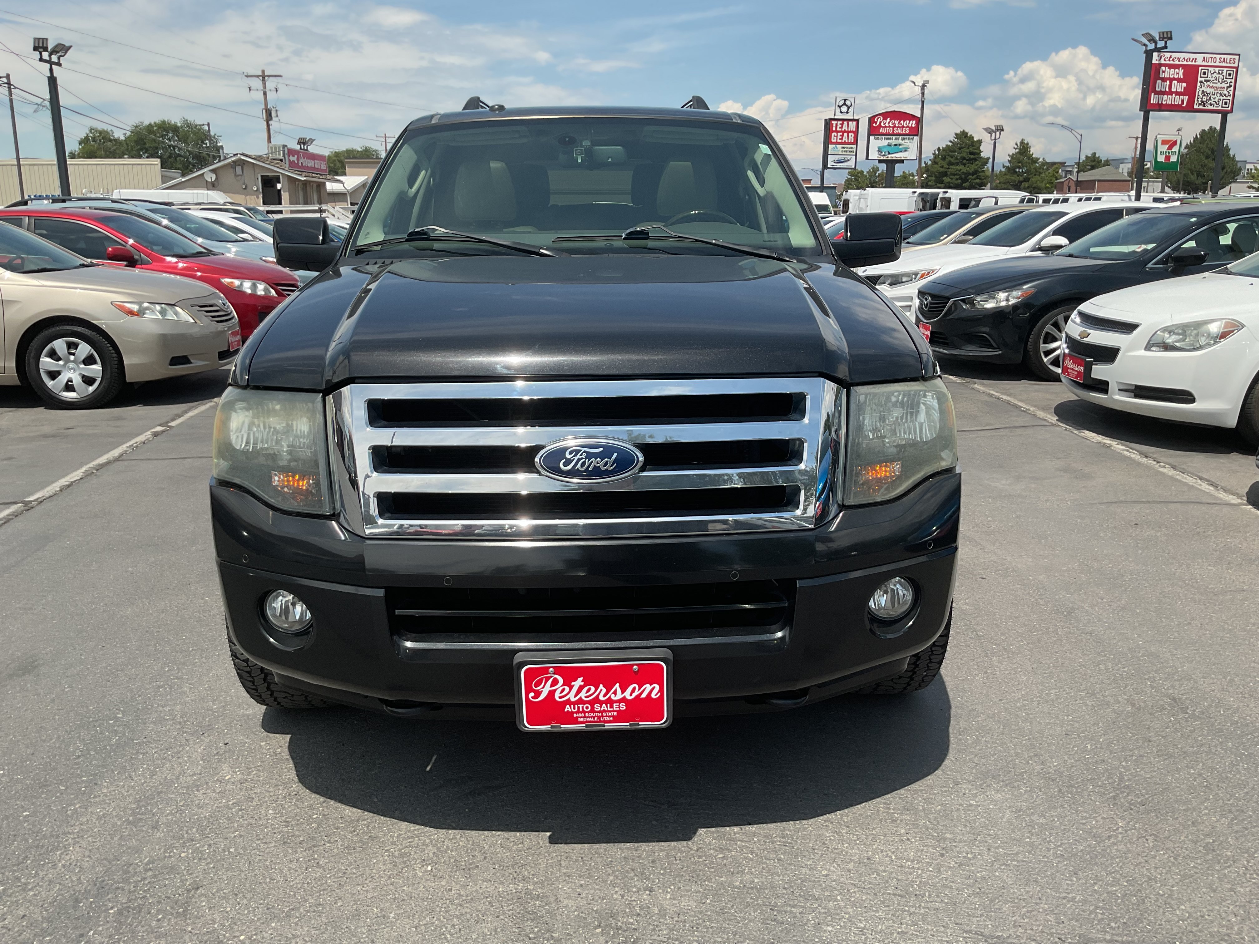 Used 2013 Ford Expedition Limited AWD/4WD image 3