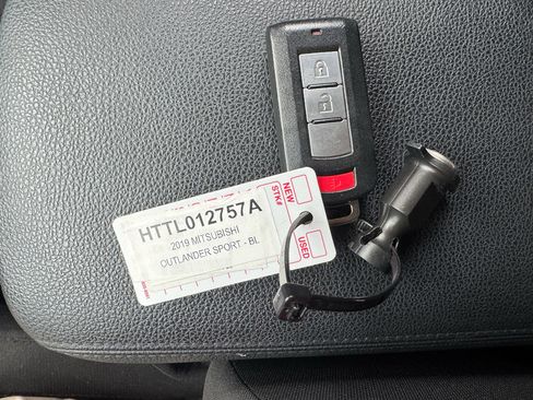 Used 2019 Mitsubishi Outlander Sport SE FWD image 30