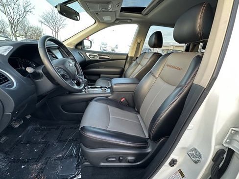 Certified 2020 Nissan Pathfinder SL image 26