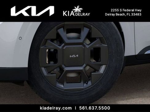 New 2026 Kia Carnival SX FWD image 9