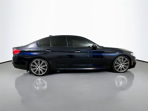 Used 2017 BMW 540i image 9