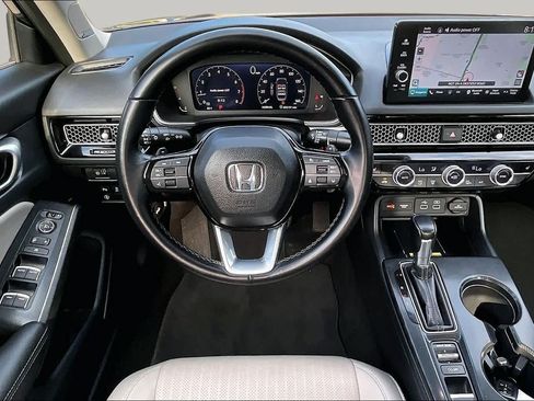 Used 2023 Honda Civic Touring image 6