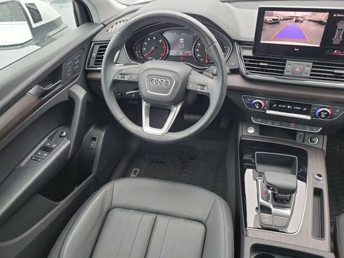 Certified 2023 Audi Q5 Premium w/ Convenience Package AWD/4WD image 2