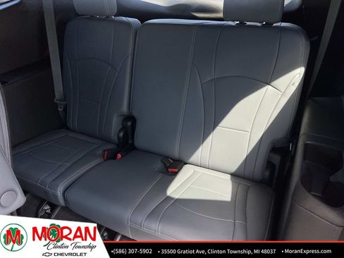 Used 2024 Buick Enclave Essence w/ Sport Touring Edition FWD image 15