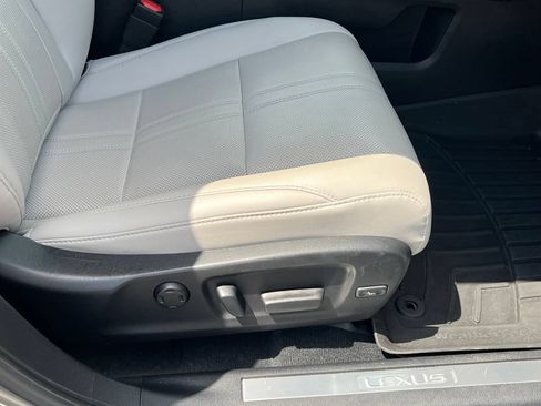 Used 2021 Lexus RX 350 AWD w/ Luxury Package image 16