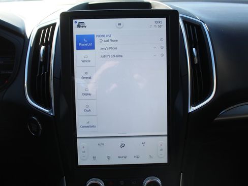 Used 2022 Ford Edge Titanium w/ Class II Trailer Tow Package image 38