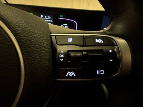 Certified 2025 Kia Sportage EX FWD image 15