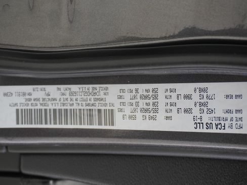 Used 2020 Dodge Durango GT image 32