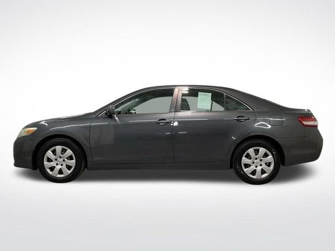 Used 2011 Toyota Camry LE FWD image 27