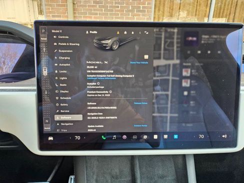 Used 2022 Tesla Model X AWD/4WD image 2
