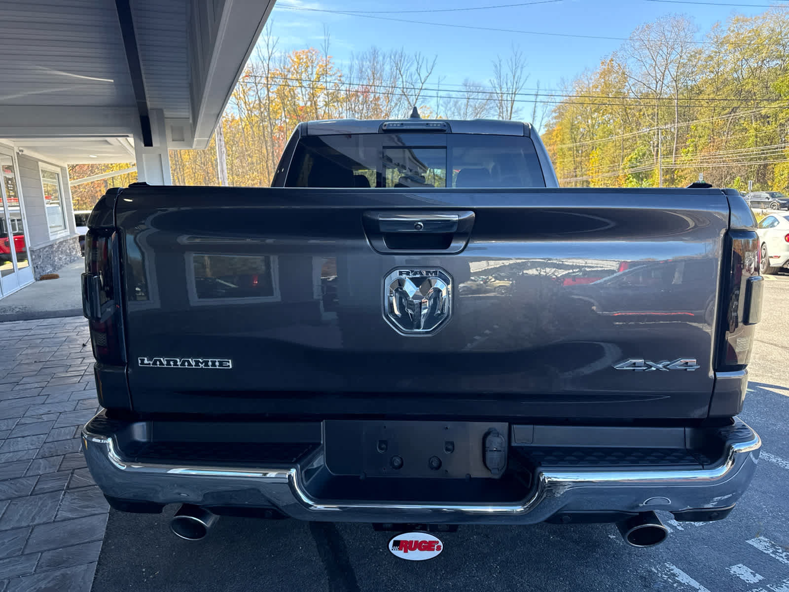 Used 2020 RAM 1500 Laramie AWD/4WD image 4