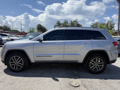 Used 2020 Jeep Grand Cherokee Limited w/ Premium Lighting Group AWD/4WD image 2