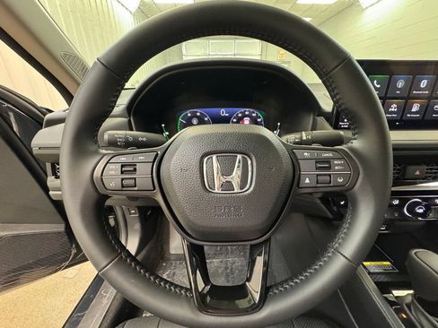 New 2025 Honda Accord EX-L image 32