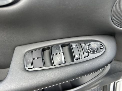 Used 2022 INFINITI QX50 Luxe w/ Appearance Package FWD image 21