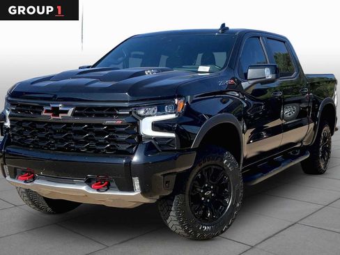 Used 2024 Chevrolet Silverado 1500 ZR2 w/ Technology Package AWD/4WD image 1