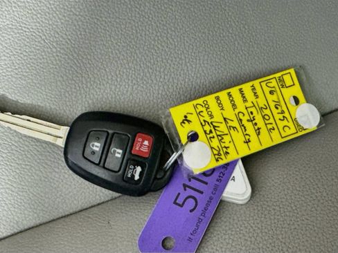 Used 2012 Toyota Camry LE FWD image 34