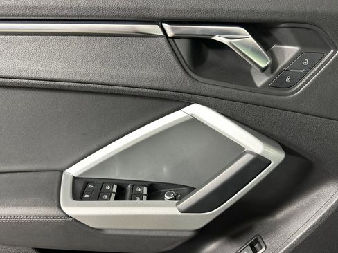 Used 2020 Audi Q3 2.0T Premium w/ Convenience Package image 10