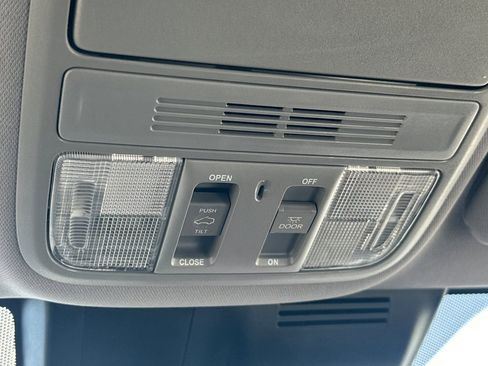 Used 2022 Honda CR-V EX image 29
