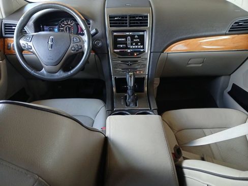 Used 2015 Lincoln MKX FWD w/ Equipment Group 102A image 10