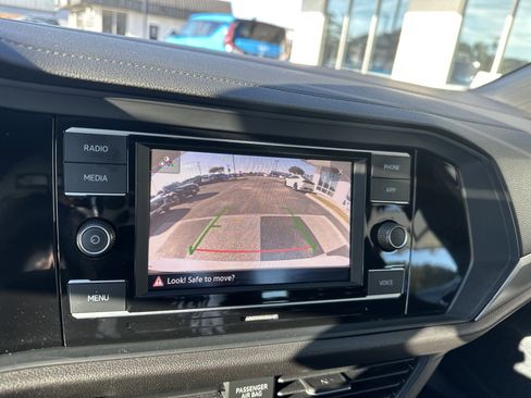 Used 2023 Volkswagen Jetta Sport image 18