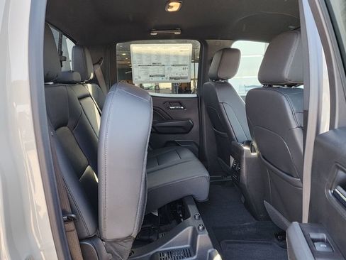 New 2026 GMC Canyon Elevation w/ Convenience Package image 44