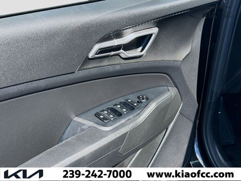 Used 2023 Kia Sportage LX image 21