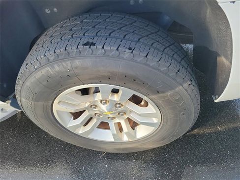 Used 2015 Chevrolet Tahoe LT image 7