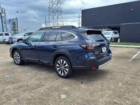 Certified 2024 Subaru Outback Limited AWD/4WD image 3