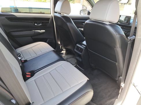 Used 2024 Honda CR-V Sport Touring image 11