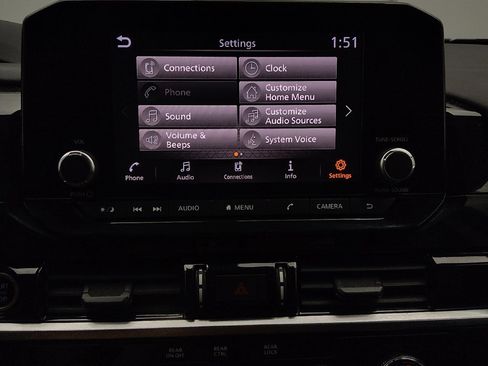Used 2022 Nissan Pathfinder S FWD image 25