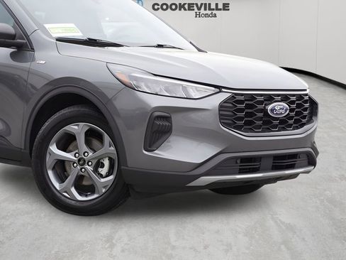 Used 2025 Ford Escape ST-Line image 3