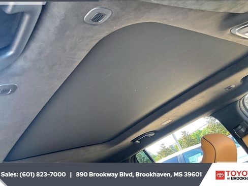 Used 2025 Jeep Grand Cherokee L Summit AWD/4WD image 18