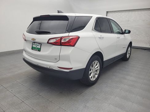 Used 2020 Chevrolet Equinox LT w/ Driver Convenience Package FWD image 9