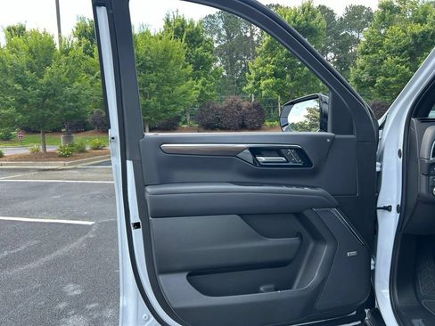 New 2026 Chevrolet Tahoe High Country AWD/4WD image 61